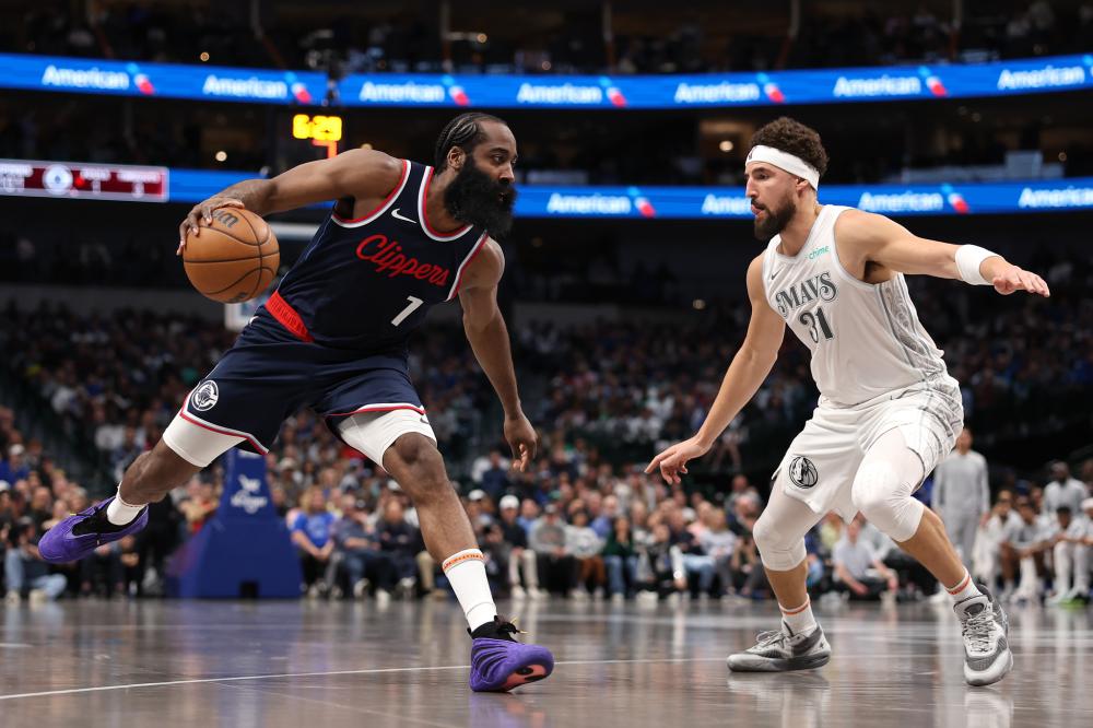 由前锋哈扎 由前锋哈扎